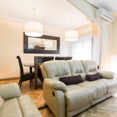 Home & Private Terrace Wifi + Aircon Madrid Luaran gambar