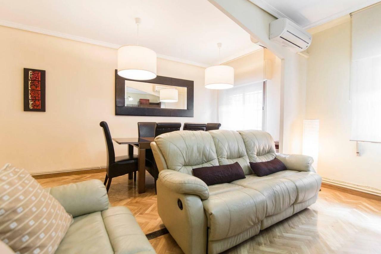 Home & Private Terrace Wifi + Aircon Madrid Luaran gambar